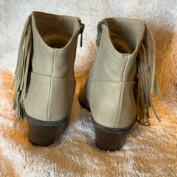 Sam & Libby Watson Fringe Women's Ankle Booties - Picture 3 of 5
